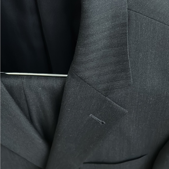 Man’s Joseph, a banks, two piece man’s suit - Picture 4 of 7